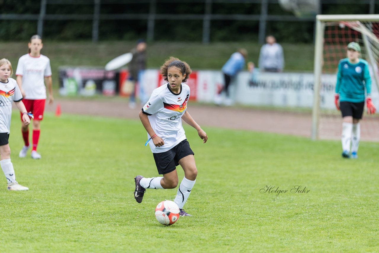 Bild 220 - Loewinnen Cup